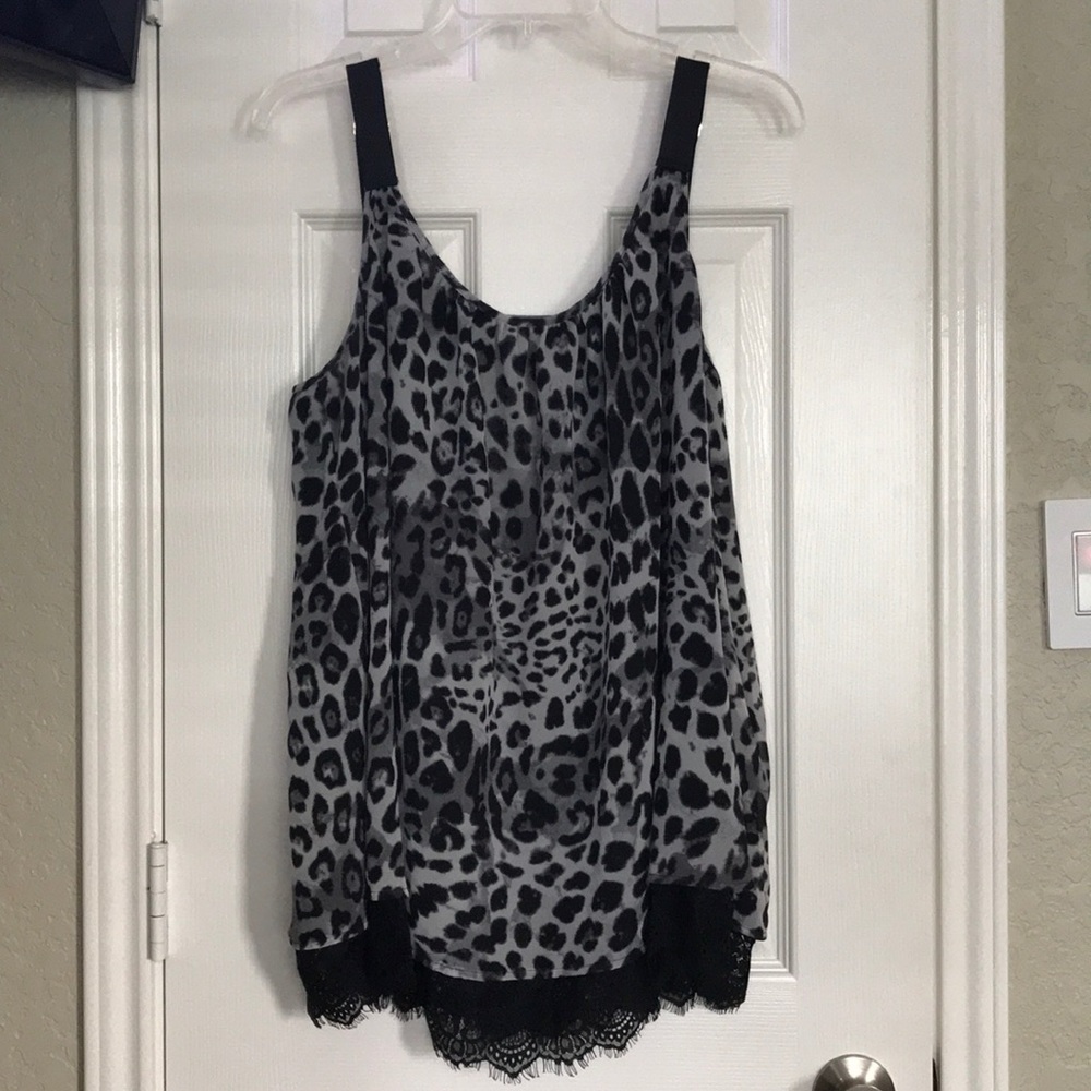 Leopard print top